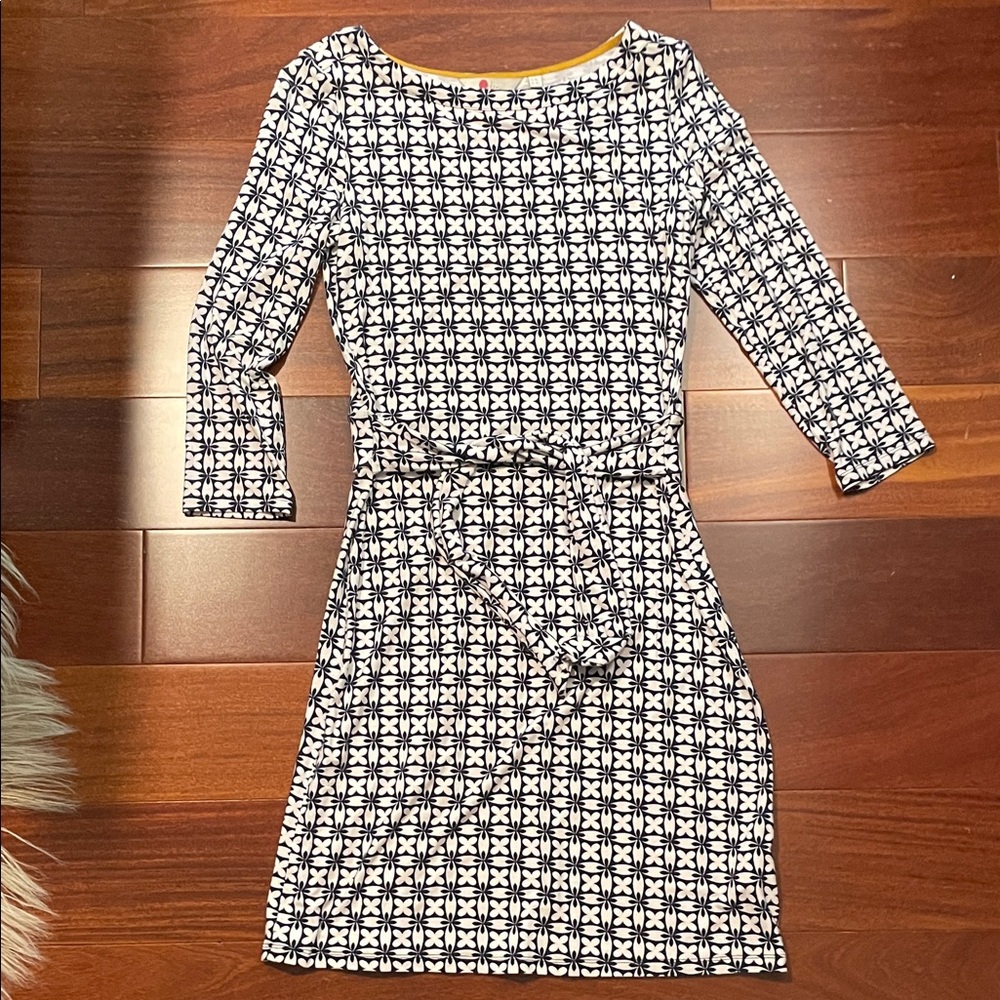 Chic navy and  White Geometric pattern Long Sleeve Dress boat neck